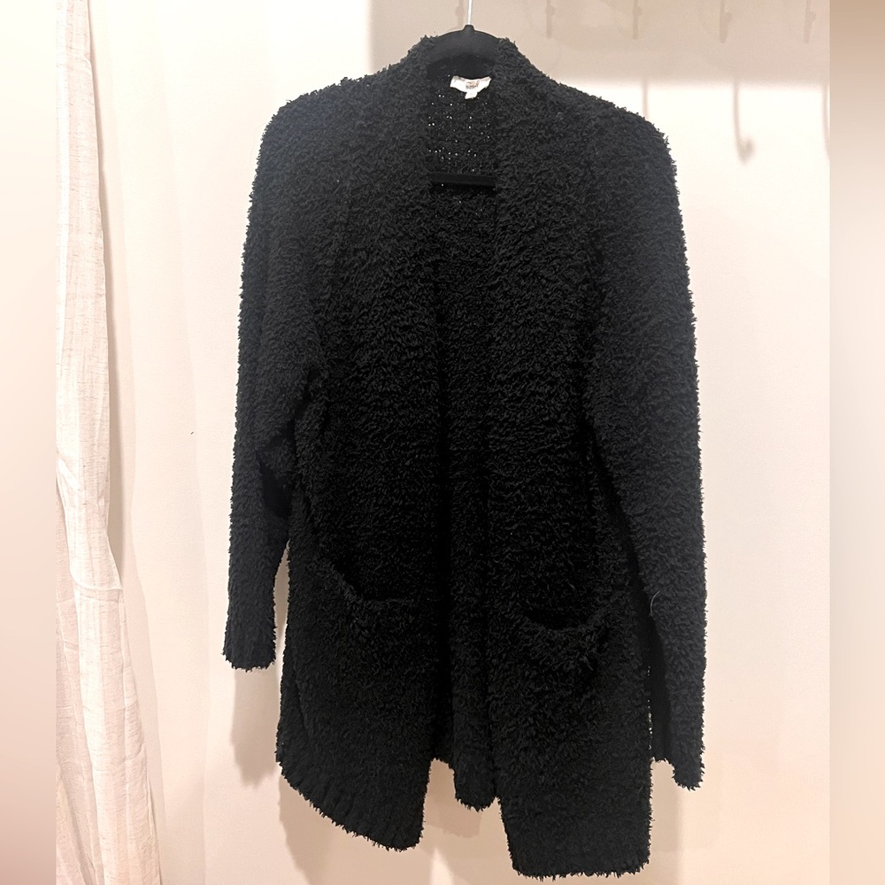 Easel black sherpa cardigan size M medium